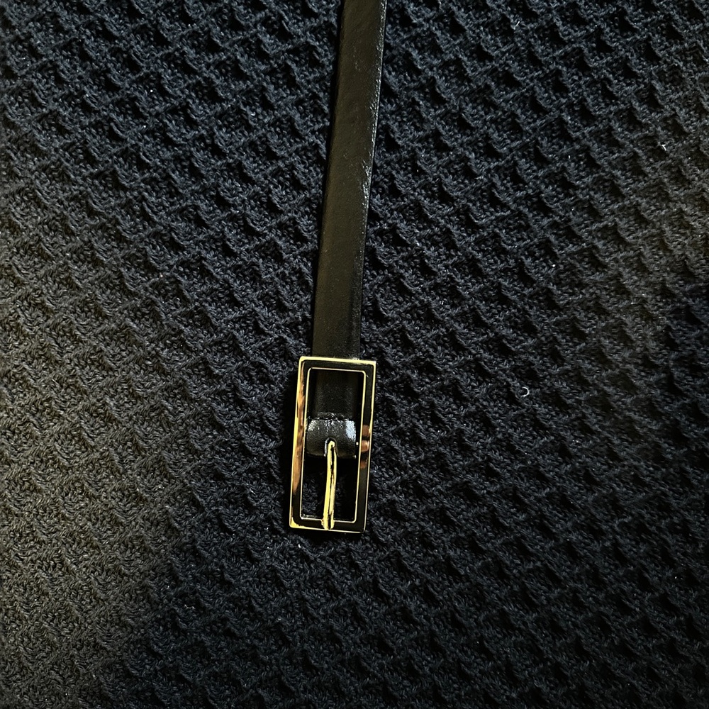 NWOT Womens Zara black leather belt with gold tone hardware, size M/85